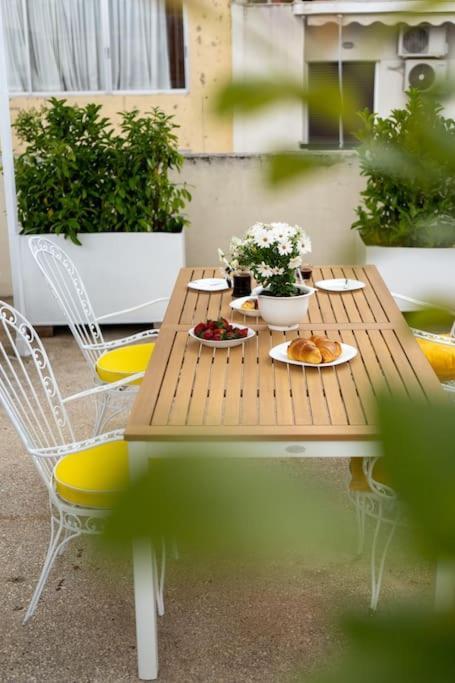 Ebullience - Stylish & Chic Athens Apartment Экстерьер фото